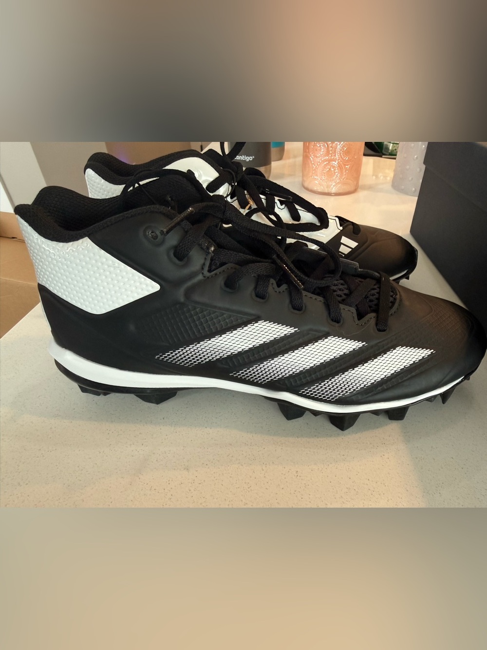 adidas Men’s Black & White Athletic Cleats Size 7.5